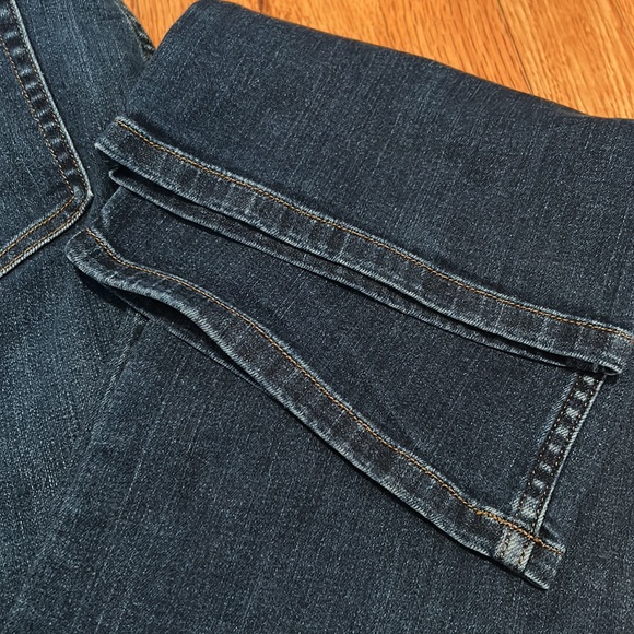 Deluth Trading Co Womens Dark Blue Jean's Size 10 x 29 Jeans - like new! - Picture 2 of 10